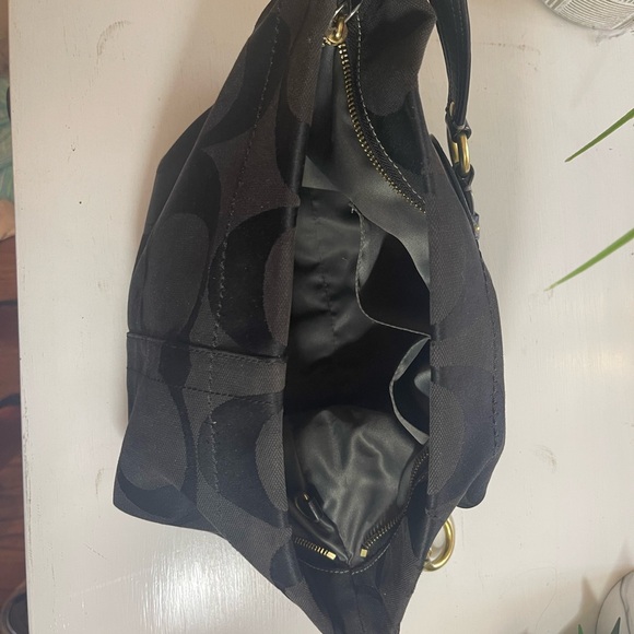 MAKE ME AN OFFER ::: COACH bag - 9” high with dust bag included - Picture 11 of 13